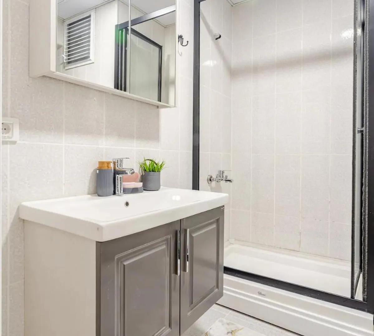 Deluxe King Suite Mai21 Istanbul