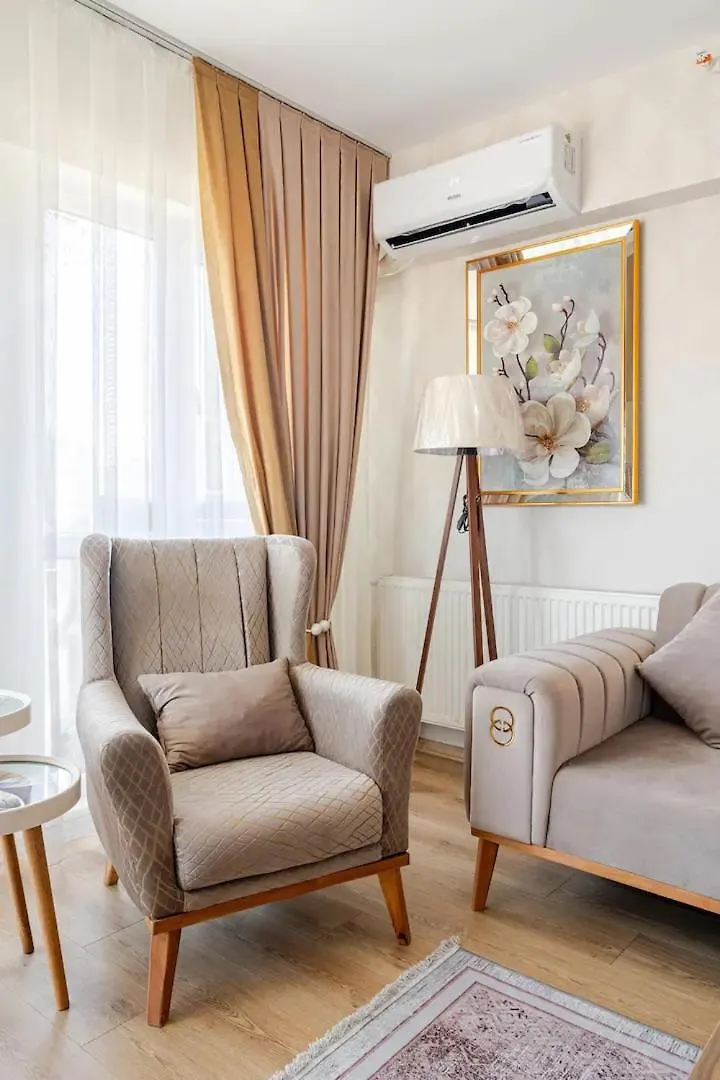 Deluxe King Suite Mai21 Istanbul