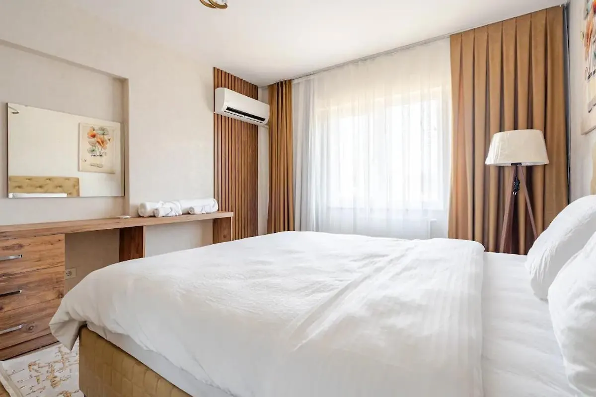 Deluxe King Suite Mai21 Istanbul Turkey